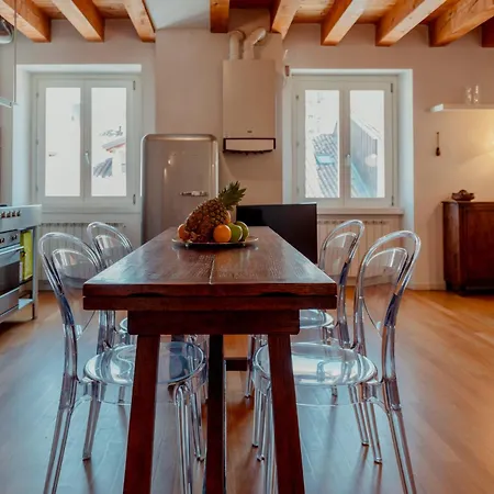 Finestre Su Cavana Historical Center Appartement Triëst