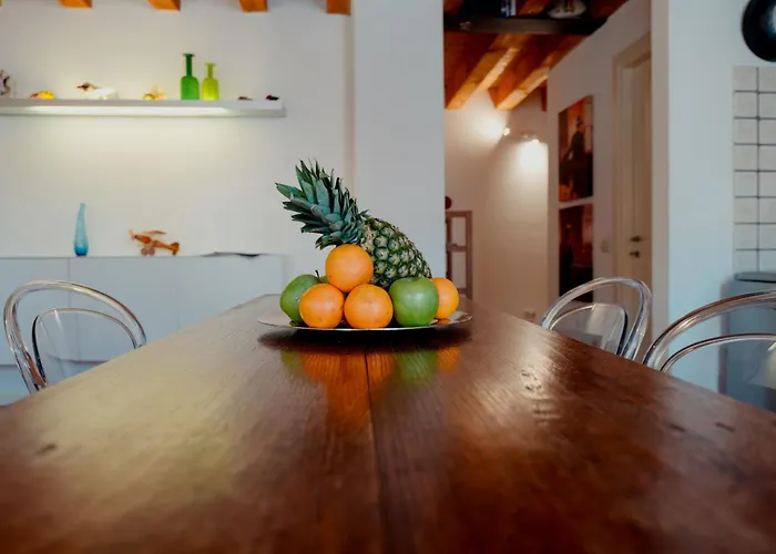 Appartamento Finestre Su Cavana Historical Center *