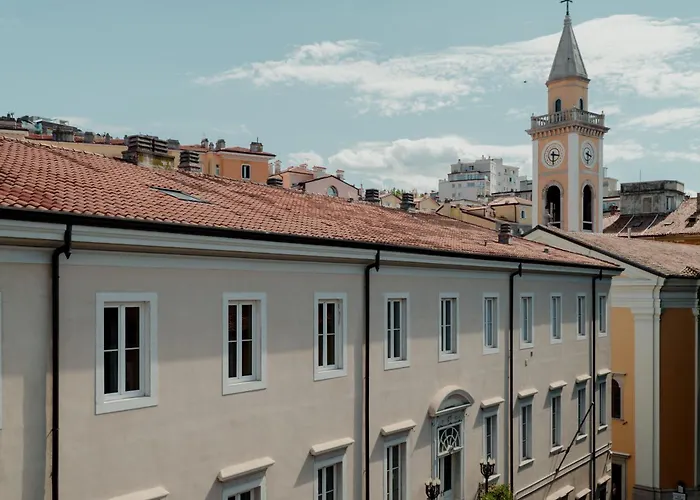 Appartamento Finestre Su Cavana Historical Center